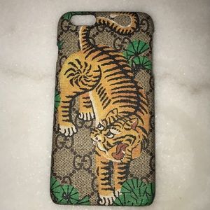 gucci phone case tiger